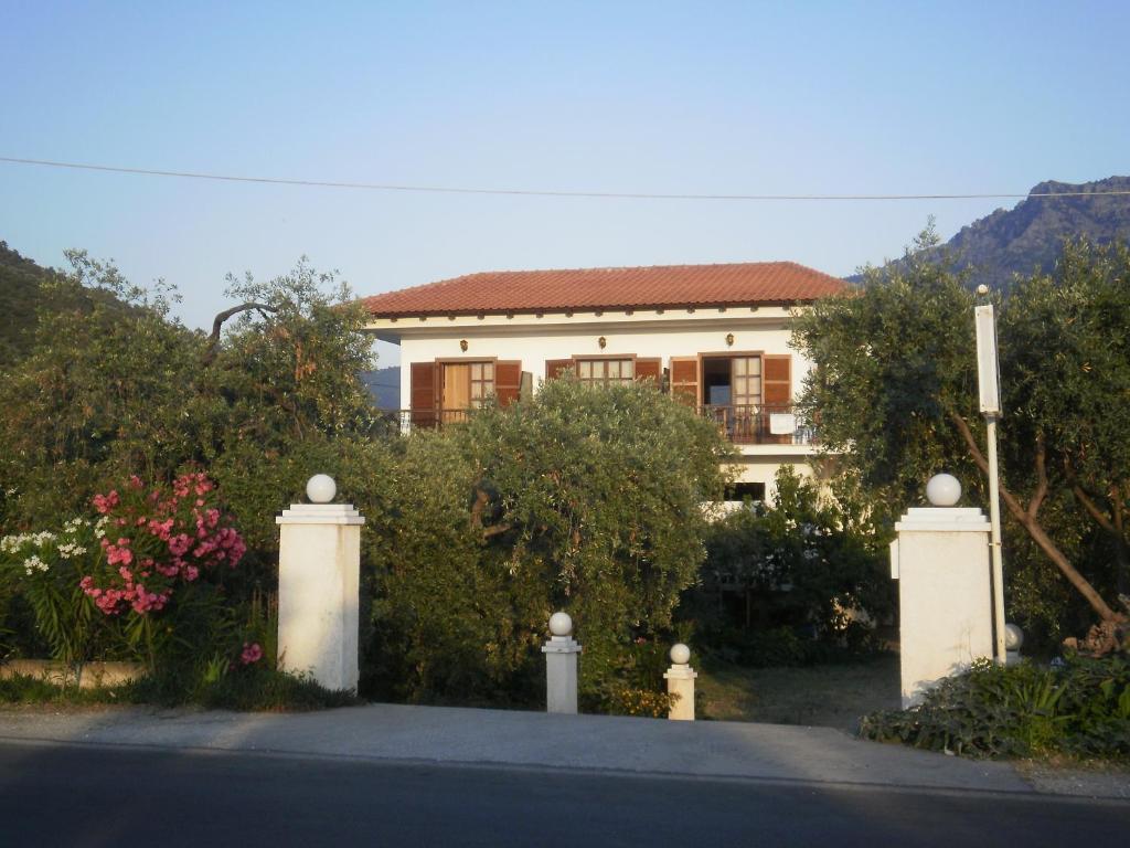 Villa Thomi Skala Rachoni  外观 照片